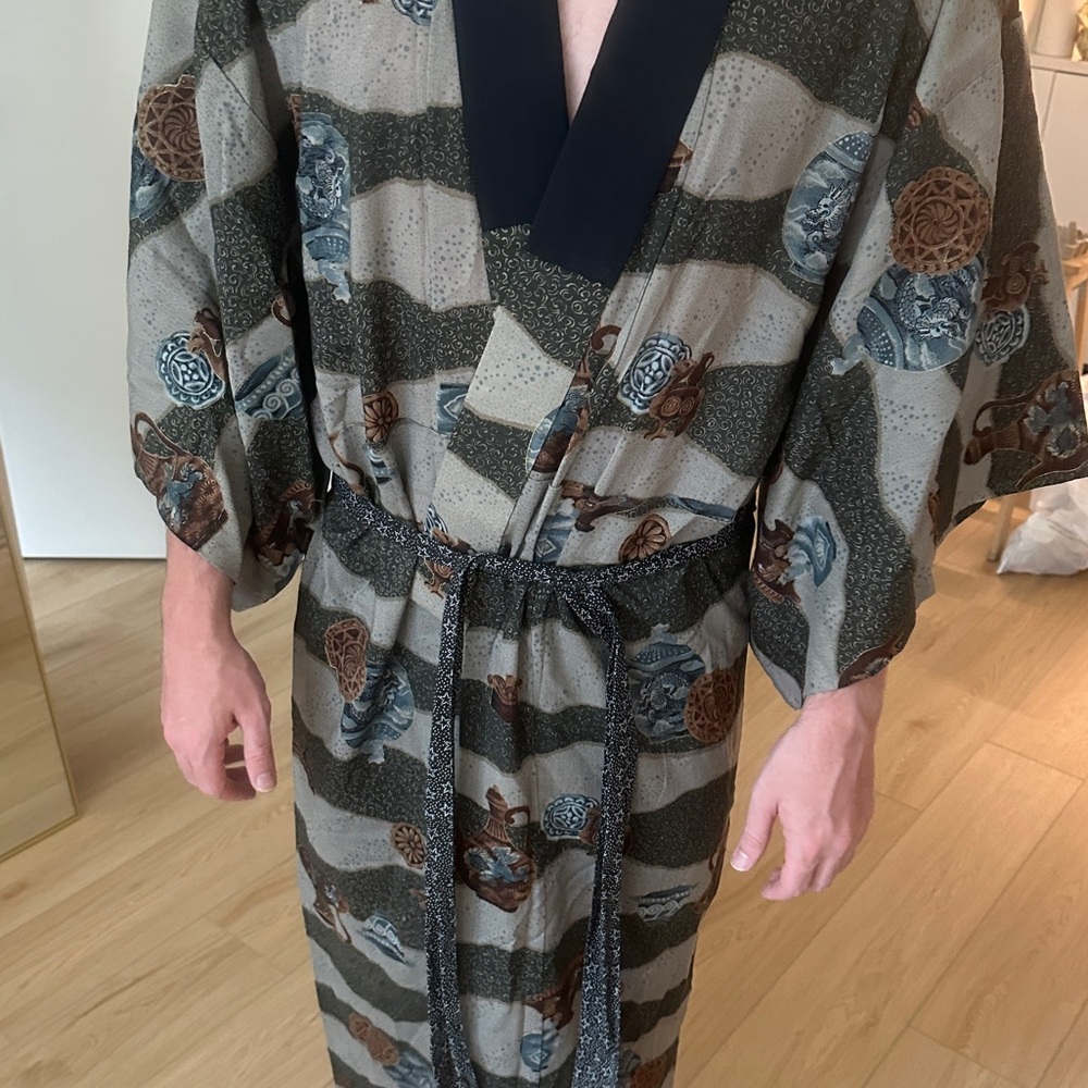 Patterned Kimono Robe - image 3